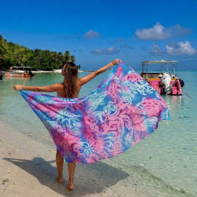 Pareo du marché de Papeete rose et bleu magie du pacifique