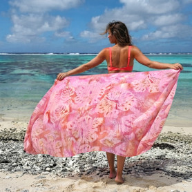 Papeete Market Pareo Pink and Red Hibiscus